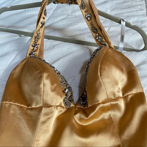 Tony Bowls gown - Picture 14 of 16